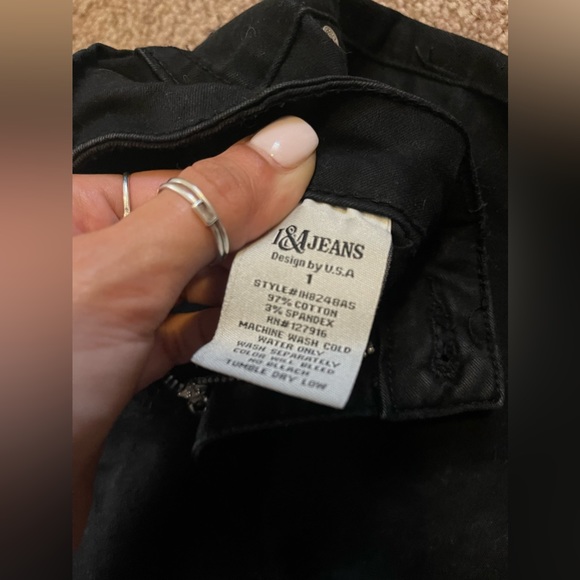 Black distressed jeans - Picture 2 of 2